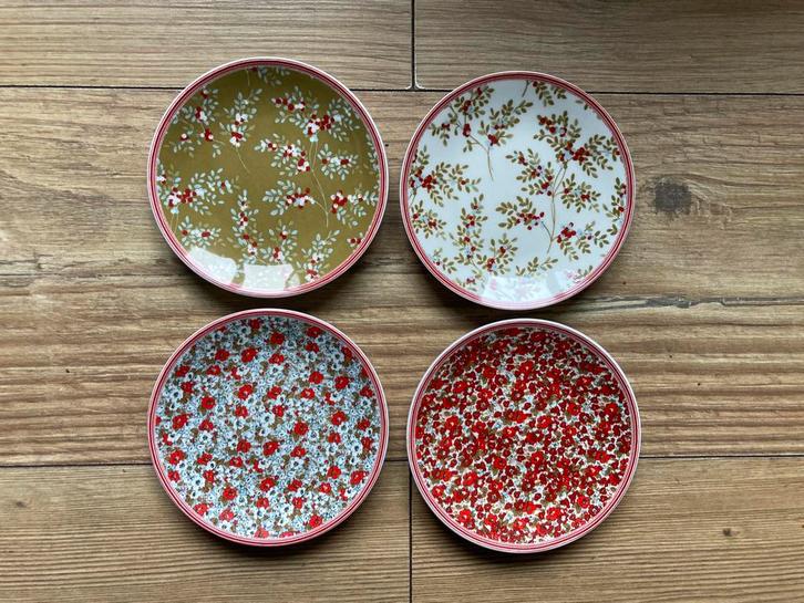 Laura Ashley petit-four bordjes 4 stuks Stockbridge kerst, Huis en Inrichting, Keuken | Servies, Zo goed als nieuw, Bord(en), Overige stijlen
