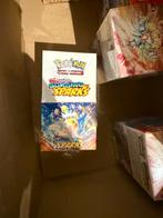 Surging sparks 18-pack boosterboxen sealed pokemon, Ophalen of Verzenden, Zo goed als nieuw