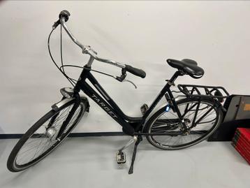 Gebruikte damesfiets – 3 versnellingen, fietst nog prima!  beschikbaar voor biedingen
