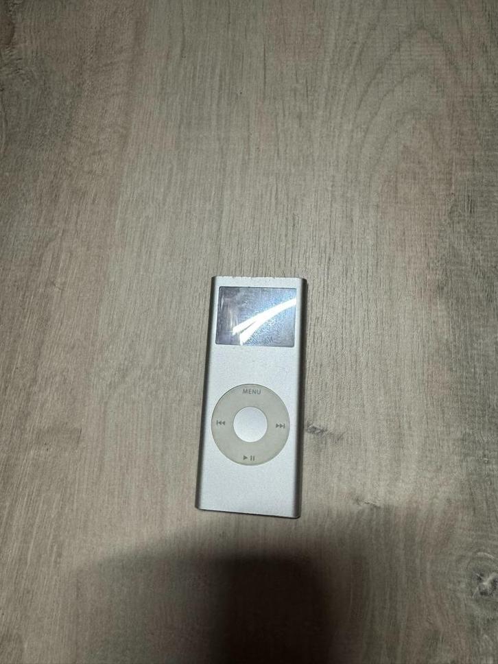 Ipod nano 2 gen 4GB Zilver Nieuwe batterij, Audio, Tv en Foto, Mp3-spelers | Apple iPod, Refurbished, Nano, 2 tot 10 GB, Zilver