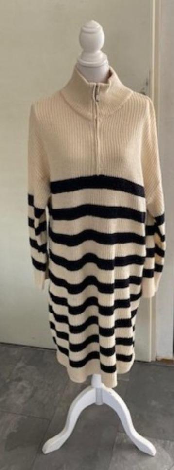 Gebreide, gestreepte jurk, maat 1XL = 46 (qwe) beschikbaar voor biedingen