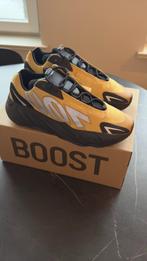 Adidas 700 MNVN | Maat 44  | Deadstock | GZ0717 Honeyflux, Kleding | Heren, Schoenen, Zwart, Nieuw, Ophalen of Verzenden, Sneakers of Gympen