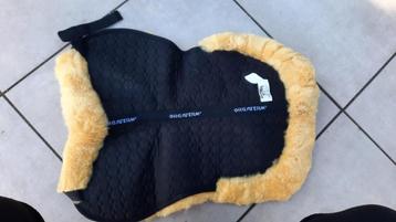 Lamswollen zadeldek, nieuw beschikbaar voor biedingen