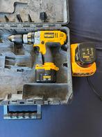 DeWalt DC945KB 12V boor- en schroefmachine, Doe-het-zelf en Verbouw, Gereedschap | Boormachines, Ophalen, Zo goed als nieuw, Minder dan 400 watt