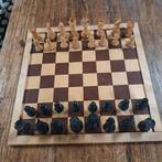 Houten schaakstukken met schaak/dambord, Ophalen of Verzenden, Gebruikt