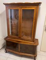 Mooie houten kast met glazen deuren, Huis en Inrichting, Kasten | Vitrinekasten, Ophalen, 100 tot 150 cm, 150 tot 200 cm, 25 tot 50 cm