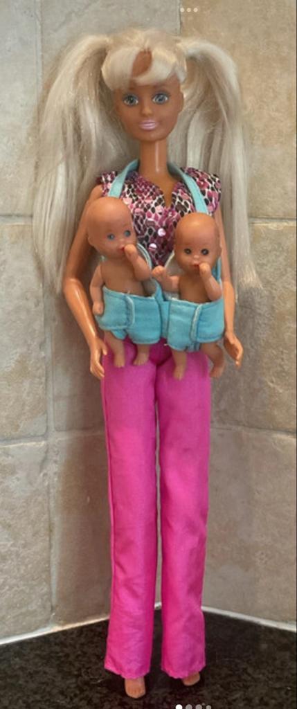 Barbie Mama met Tweeling + Accessoires, Kinderen en Baby's, Speelgoed | Poppen, Gebruikt, Barbie, Ophalen of Verzenden