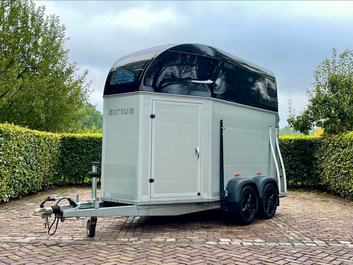 Nieuwstaat Sirius s75 vol optie met panoramisch dak, btw, Dieren en Toebehoren, Paarden en Pony's | Trailers en Aanhangwagens