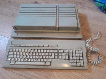 Atari MEGA STE NT beschikbaar voor biedingen
