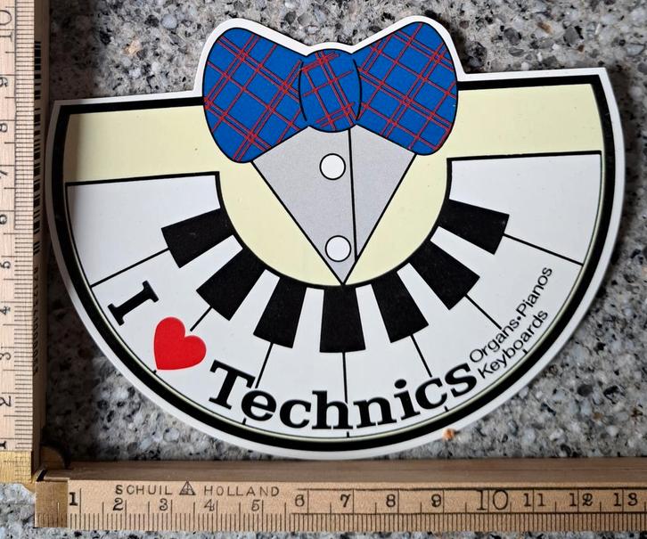 Vintage sticker I️ Technics organs keyboards pianos, Verzamelen, Stickers, Zo goed als nieuw, Ophalen of Verzenden