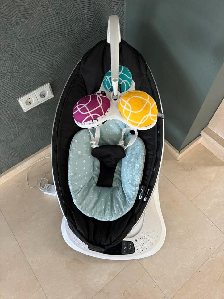 4Moms Mamaroo 4 met newborn insert, Kinderen en Baby's, Wipstoeltjes, Gebruikt, Schommelstoel, Met gordel(s) of riempje(s), Verstelbaar
