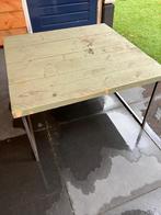 Lage tuintafel met metalen poten, Tuin en Terras, Tuintafels, Ophalen, Gebruikt, Vierkant