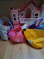 Poppenhuis met veel asseswaren, Verzamelen, Poppenhuizen en Toebehoren, Ophalen, Poppenhuis