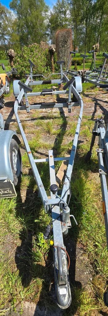 Boottrailer Boot Trailer tot 1350 kilo 5 / 6 meter Stalling  beschikbaar voor biedingen