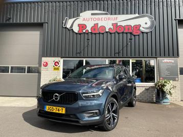 Volvo XC40 2.0 B4 R-DESIGN, Panoramadak, Alcantara, Carplay, beschikbaar voor biedingen