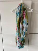 Mooie sjaal zgan, Kleding | Dames, Mutsen, Sjaals en Handschoenen, Ophalen of Verzenden, Zo goed als nieuw, Maat 38/40 (M), Sjaal