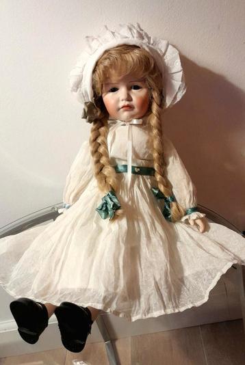 Oude pop K&R mooie karakterpop 48 cm beschikbaar voor biedingen