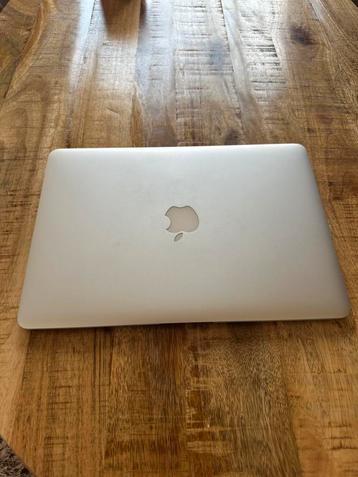 Macbook air (13-inch, 2017) beschikbaar voor biedingen