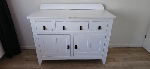 Witte Commode, ledikant, houten plank lederen handvatten, Kinderen en Baby's, Kinderkamer | Commodes en Kasten, Zo goed als nieuw