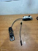 Deurslot mechaniek linksvoor Volkswagen Polo 6R, Gebruikt, Volkswagen, Ophalen of Verzenden, Volkswagen