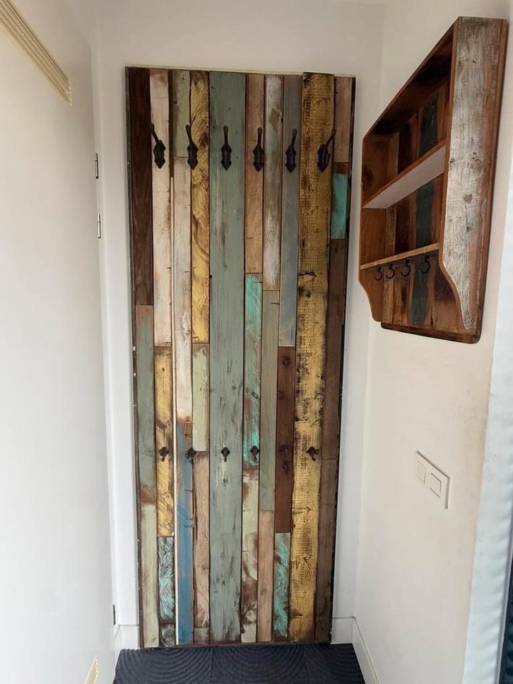 Sfeervolle set van sloophout – kast, kapstokken & borden, Huis en Inrichting, Woonaccessoires | Kapstokken, Zo goed als nieuw