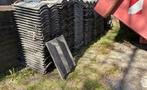 GRATIS AF TE HALEN - DAKPANNNEN +/- 120 stuks!, Doe-het-zelf en Verbouw, Dakpannen en Dakbedekking, Ophalen, Gebruikt, Steen of Klei