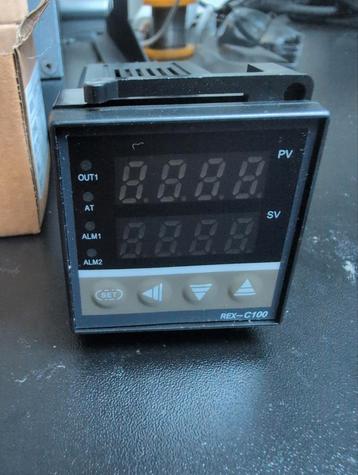 REX C100 Temperatuurregelaar - PID Controller beschikbaar voor biedingen
