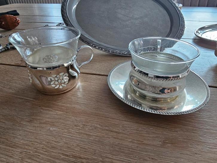 Antieke theeglazen met zilveren houders, Huis en Inrichting, Woonaccessoires | Etagères, Gebruikt, Ophalen of Verzenden