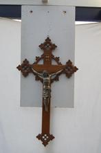 Kruisbeeld / Crucifix  ( Gotische gesneden, Antiek en Kunst, Antiek | Religie, Ophalen of Verzenden