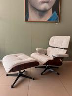 Vitra Lounge Chair & Ottoman (Palisander / Nubia), Ophalen of Verzenden, Zo goed als nieuw, Hout