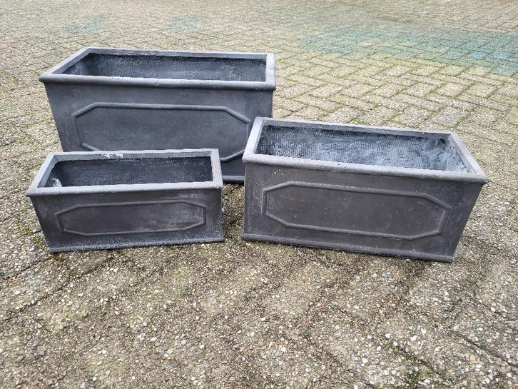 nieuwe bloempotten set 3 delige kleur grijs, Tuin en Terras, Bloempotten, Zo goed als nieuw, Aardewerk, Balkon, Tuin, Minder dan 40 cm