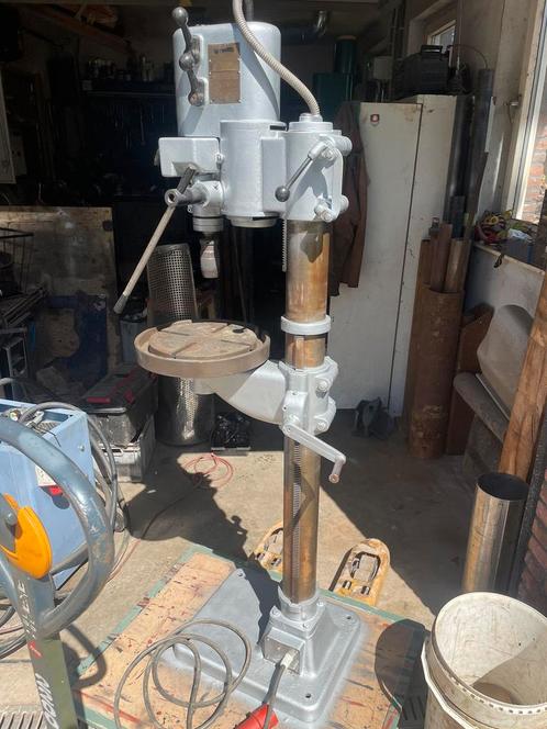 Kolomboor tandwiel, Doe-het-zelf en Verbouw, Gereedschap | Boormachines, Zo goed als nieuw, Kolomboormachine, 600 watt of meer