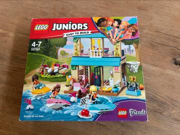 Lego junior friends beschikbaar voor biedingen