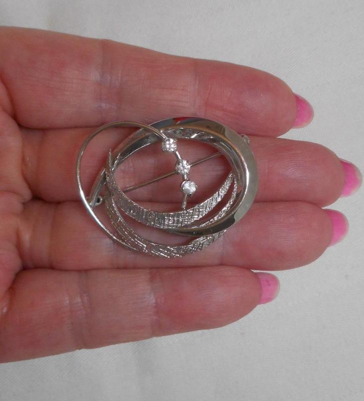 Zilveren K&L modernist broche nr.588, Sieraden, Tassen en Uiterlijk, Broches, Zo goed als nieuw, Zilver, Zilver, Minder dan 4 cm