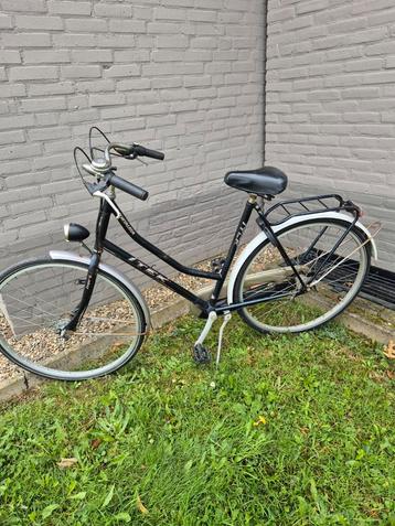 Stations / Stadsfiets Damesfiets 28 inch 3 versnellingen  beschikbaar voor biedingen