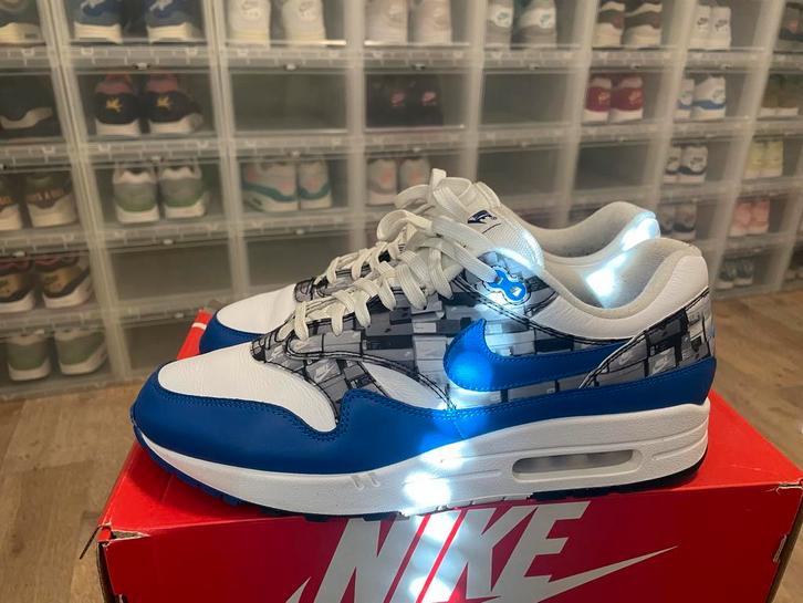 Nike Air Max 1 Atmos We Love Nike 46, Kleding | Heren, Schoenen, Gedragen, Sneakers of Gympen, Blauw, Ophalen of Verzenden