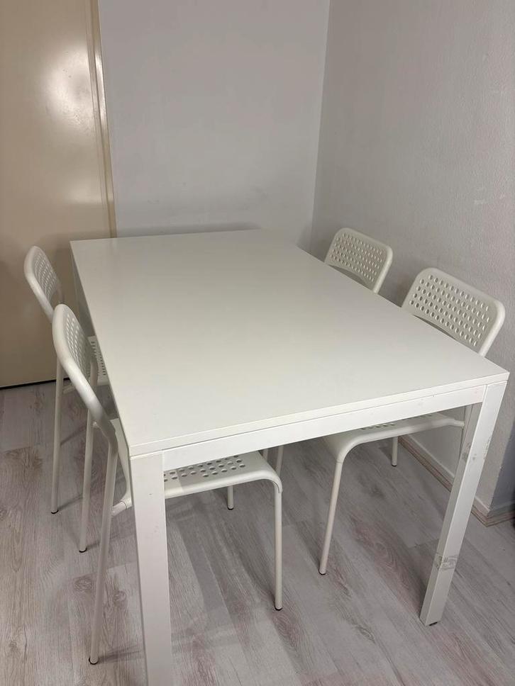 IKEA Eetkamerset: Tafel + Sandsberg Stoelen, Huis en Inrichting, Tafels | Eettafels, Gebruikt, 50 tot 100 cm, 100 tot 150 cm, Vier personen