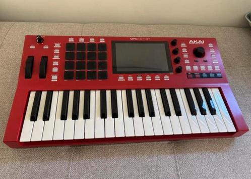 Akai Mpc key 37, Muziek en Instrumenten, Samplers, Zo goed als nieuw, Ophalen