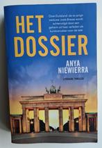 Anya Niewierra - Het Dossier, Ophalen of Verzenden, Gelezen, Nederland
