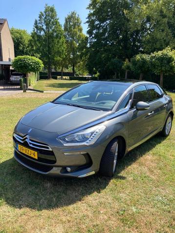 Citroën DS5 1.6 Turbo HP So Chic met veel opties (bj. 2012)  beschikbaar voor biedingen