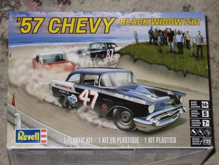Bouwdoos 1957 Chevy Black Widow 2n1 Revell, Hobby en Vrije tijd, Modelbouw | Auto's en Voertuigen, Nieuw, Auto, Groter dan 1:32
