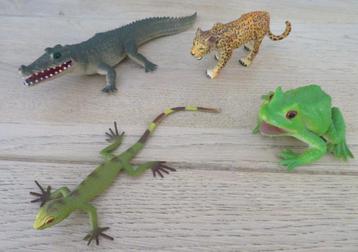 Dierfiguren: krokodil, panter, salamander, kikker beschikbaar voor biedingen