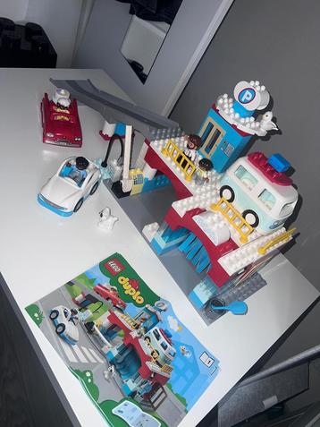 Lego Duplo Parkeergarage & Wasstraat (10948) Compleet beschikbaar voor biedingen