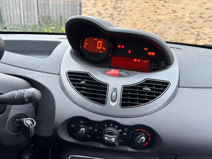 Renault Twingo 1.2 16V 2011, Auto's, Renault, Particulier, Twingo, ABS, Airbags, Centrale vergrendeling, Climate control, Cruise Control