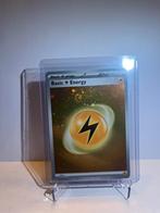 Lightning Energy Holo Swirl, Hobby en Vrije tijd, Verzamelkaartspellen | Pokémon, Ophalen of Verzenden, Zo goed als nieuw
