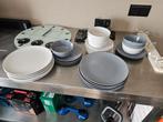 Serviesgoed - Borden, kommen en meer, Huis en Inrichting, Keuken | Servies, Gebruikt, Ophalen of Verzenden, Bord(en), Effen