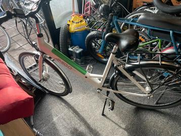 Amica Elektrische Damesfiets - Zo Goed Als Nieuw! beschikbaar voor biedingen
