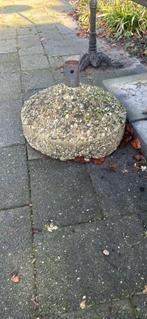 Betonnen Tuin Items: parasolvoet, Fietsenrek, Tuin en Terras, Tuinbanken, Ophalen, Gebruikt