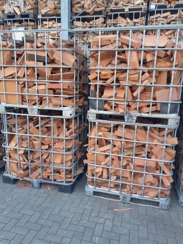 Azobe, Bankirai, Haardhout, Brandhout, Bongossi  beschikbaar voor biedingen