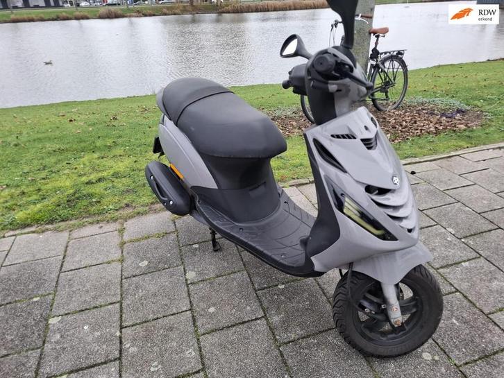 Piaggio Bromscooter Zip, Fietsen en Brommers, Brommers | Overige merken, Gebruikt